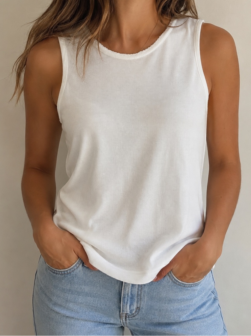 Vintage Jennifer Moore White Sleeveless Knit Tank Top Size Medium